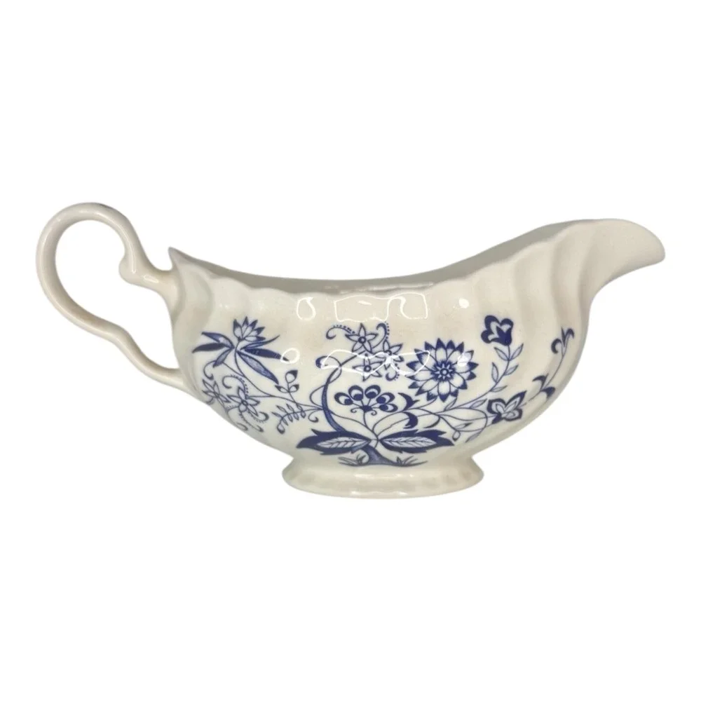 Blue Nordic Gravy Boat Made in England Blue and White Floral Onion Pattern Sauce